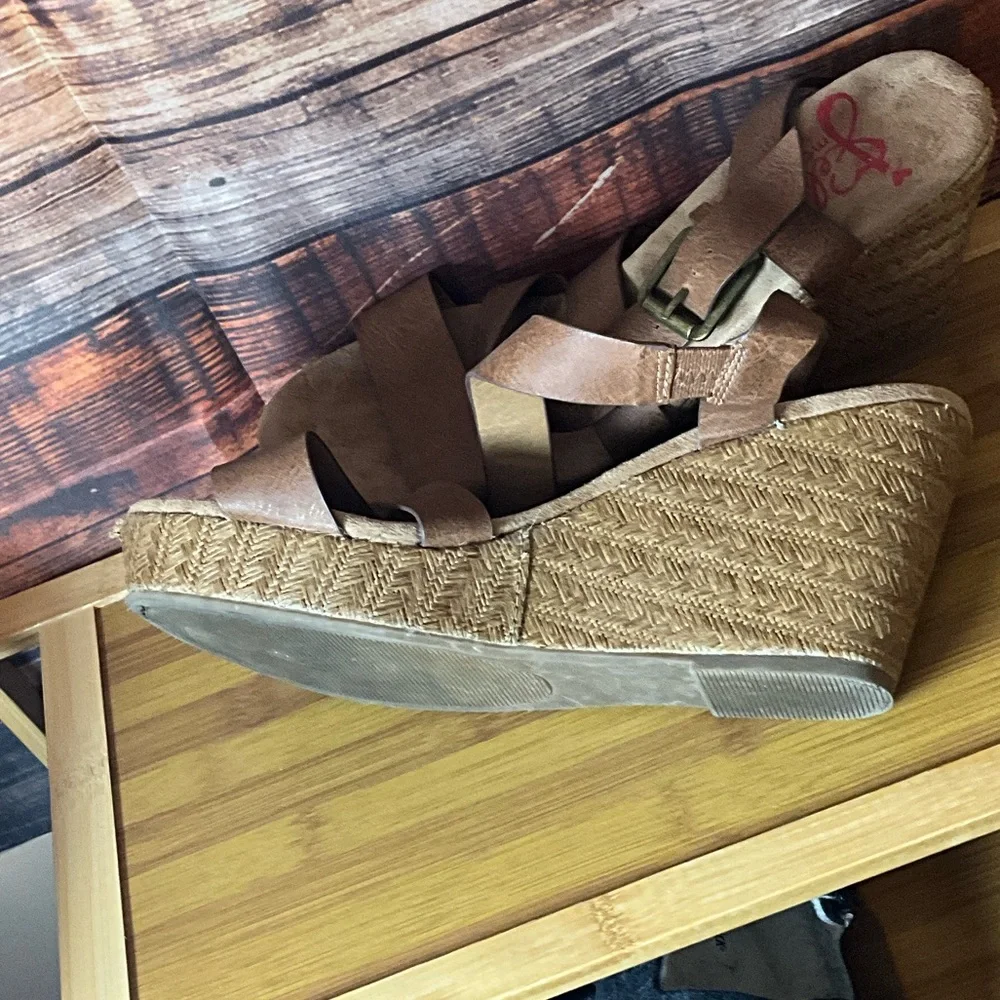 Jellypop Brown Strappy Sandals